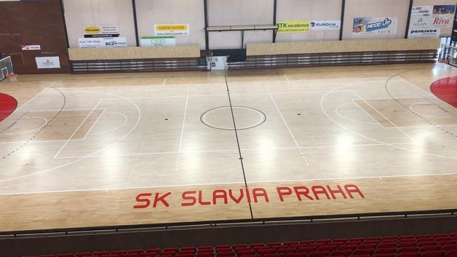 Proběhla renovace slávistické palubovky