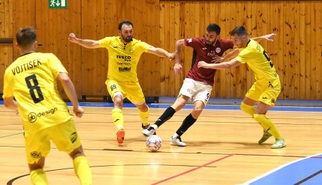 Nejzbach dlouho vedl. Sparta však zápas otočila