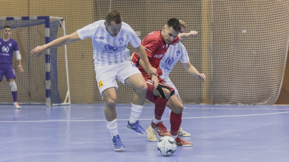 SOUHRN KOLA: Souboj titánů skončil remízou. Plzeň vyrovnala při power play