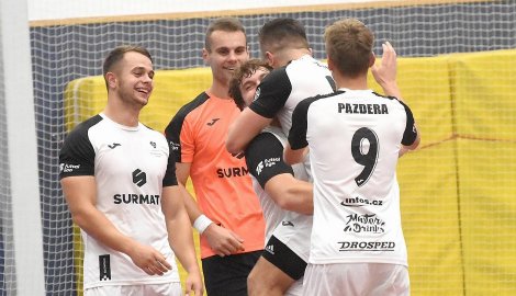 Dva hattricky sestřelily Nejzbach. Olomouc slaví první výhru