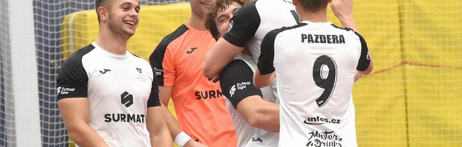 Dva hattricky sestřelily Nejzbach. Olomouc slaví první výhru