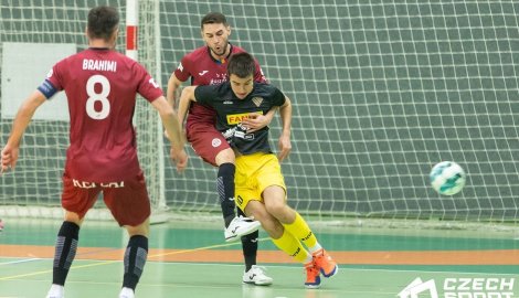 Rapid dotahoval v teplickém azylu marně. Sparta dál vyhrává