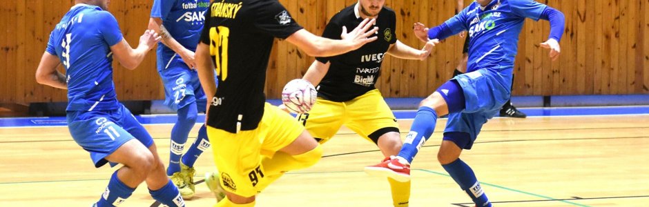 Nejzbachu se nepodařilo bodovat ani podeváté
