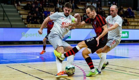 Perštejn trápil Plzeň. Interobal podržel hattrickem Seidler