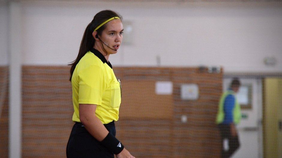 Historický milník. Zápas 1. Futsal ligy poprvé odřídí žena. Na Spartu míří Alice Vévodová