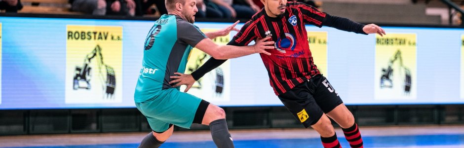 Plzeň kráčí za Pohárem Otakara Mesteka, Rapid do druhé ligy