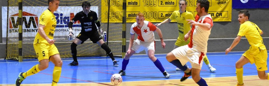 Po ostudném debaklu obral Nejzbach pražskou Slavii
