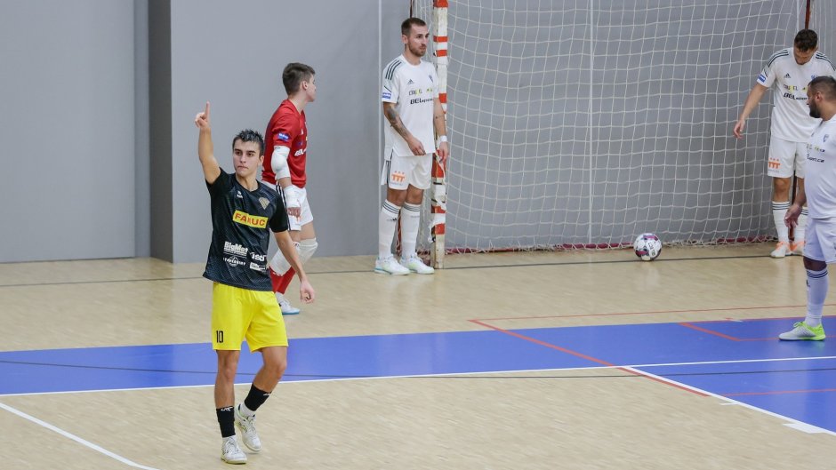 Mělník překvapivě vyhořel na Rapidu. Jaroslav Zápotocký dal čtyři góly z deseti