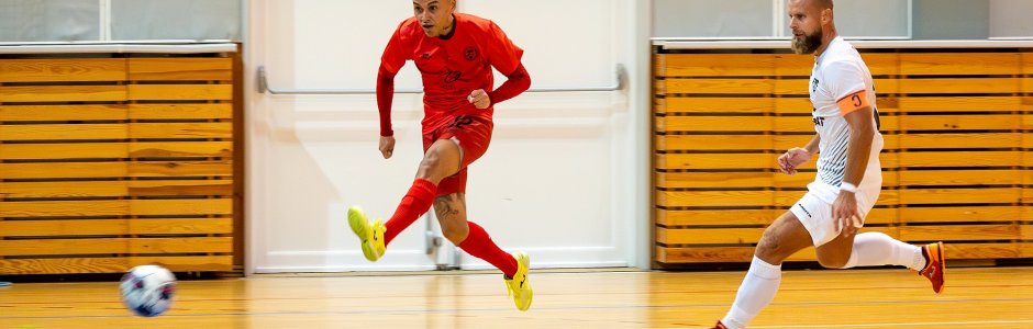 Výhru Kadaně ozdobil čtyřmi trefami Michal Salák