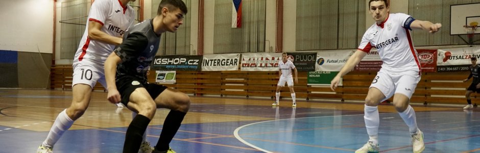 Chrudim si na závěr roku zastřílela proti Vlkům. Reprezentant Záruba dal hattrick