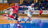 Helas navázal na předvánoční výhru a je zpět na koni