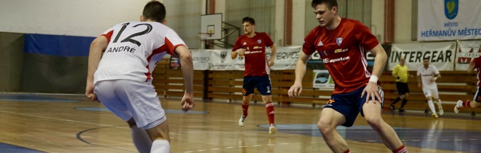 Vincenzův hattrick ozdobil chrudimskou kanonádu