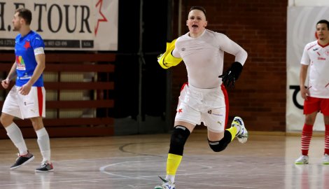 Vondráček chce Slavii pomáhat i góly