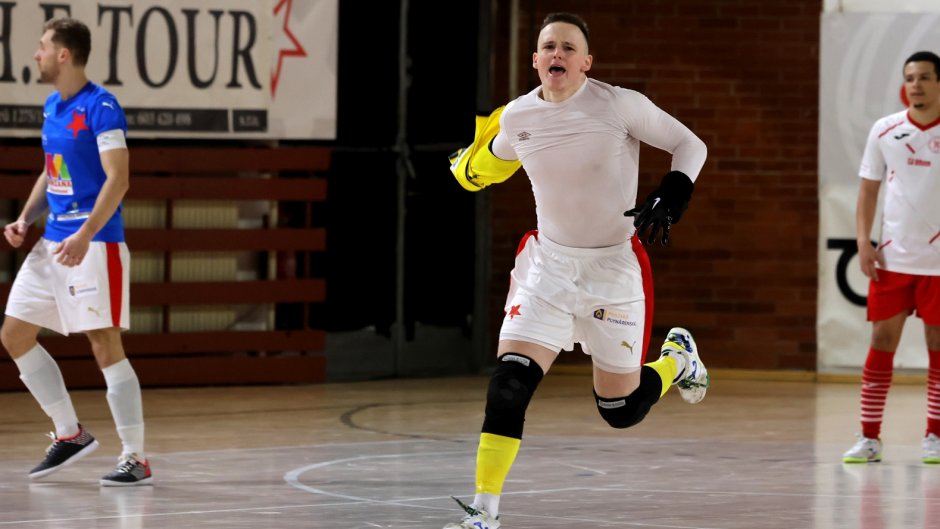 Vondráček chce Slavii pomáhat i góly