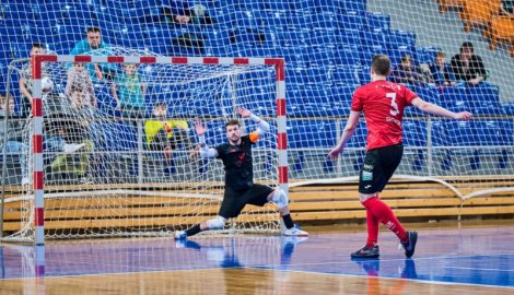 Helas vyhrál na penalty, hostující Filinger jako jediný neproměnil