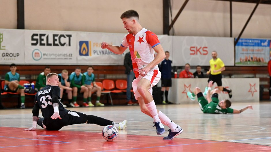 Hattrick a tři asistence. Křemenův večer přisoudil další bod Slavii