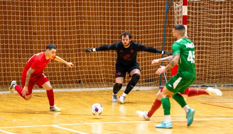 Derby rozhodl  Chomutov čtyřmi góly v posledních 90 vteřinách!