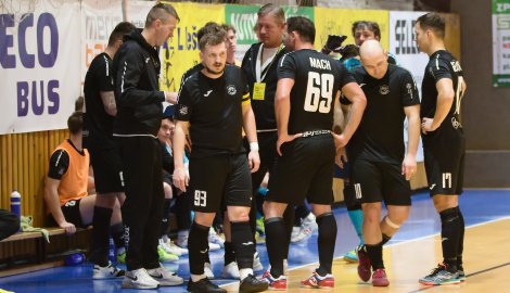 Bulatovič se blýskl v Mýtě hattrickem, Chomutov zvítězil 7:3