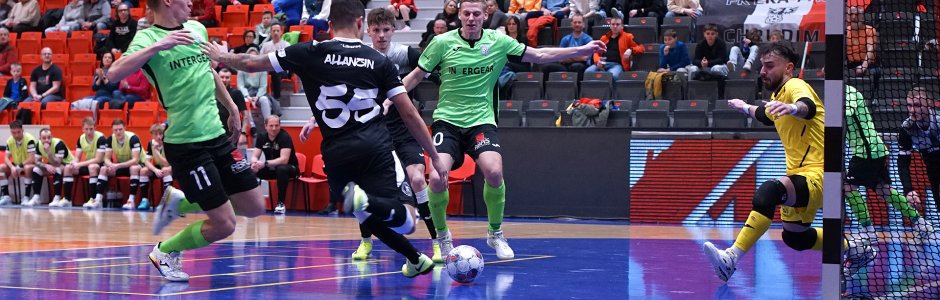 Bratři Drozdové obstarali pět branek do sítě Liberce, trefil se i Mareš